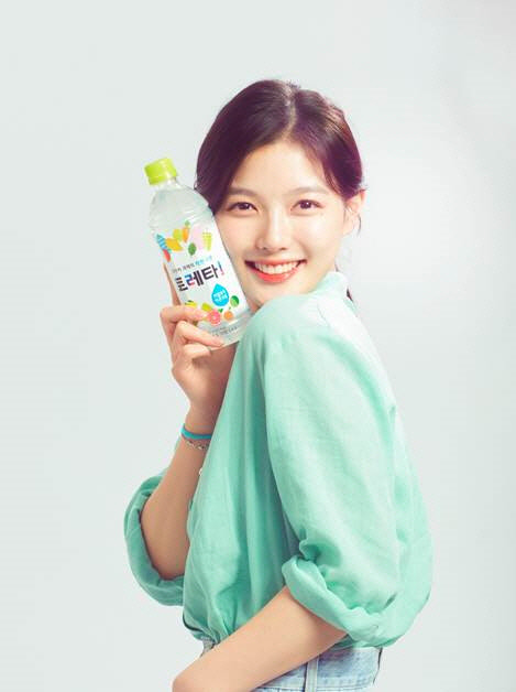 <!HS>김유정<!HE>, 코카콜라 수분·이온 보충음료 `토레타` 새 광고모델 발탁