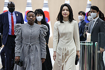 김건희 여사, 케냐 대통령 부인과 환담…“한국 발전의 비결은 부지런함과 교육열”