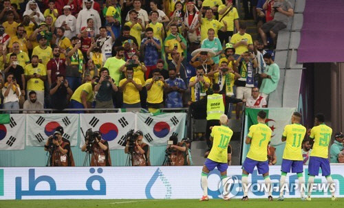 [월드컵] 브라질 일방적 공격… 벤투호 전반에만 4골 허용