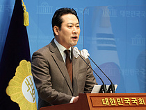 [人사이더] "뻔뻔함이 탈우주급"… `한동훈 탄핵` 주장 민주당에 발끈한 장동혁