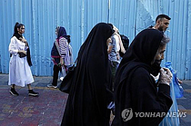 히잡 안쓴다고 징역 10년?...이란, 여성 억압법 처리