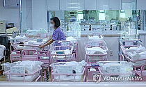 작년 육아휴직자 4% 줄었다…육아기 근로단축 사용은 19% 늘어
