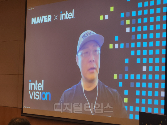 네이버 손잡은 인텔… "AI 생태계 확장해 엔비디아 대응"