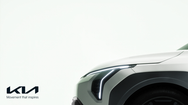 대중화 전기차 `기아 EV3` 티저 이미지 공개