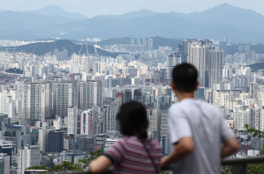 `대출 옥죄기` 여파 상당했나…9월 서울 아파트 실거래가지수 첫 하락