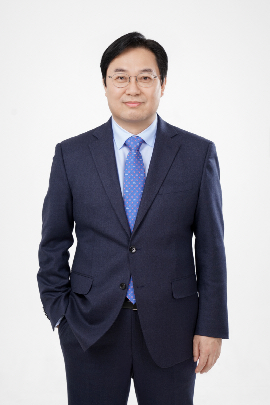 박사방, N번방사건 특별수사팀장 오세영 전(前) 부장검사 법무법인 대환 대표 <!HS>변호사<!HE>로 합류