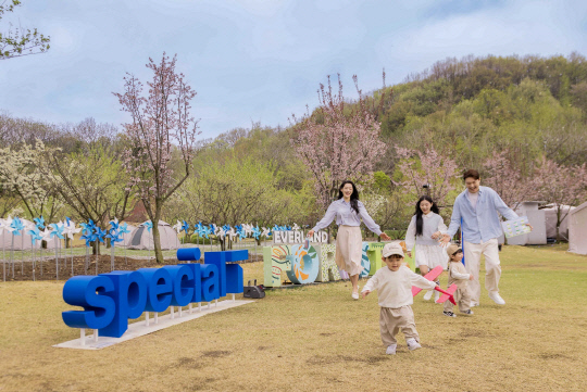 `130대 1` 경쟁률…SKT, 10년 이상 장기 가입자에 `숲캉스` 초청