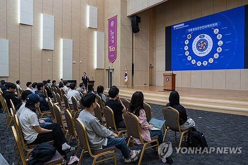 경호처 "처장 국회 출석 의무화"…`환골탈태` 수준 조직쇄신 착수