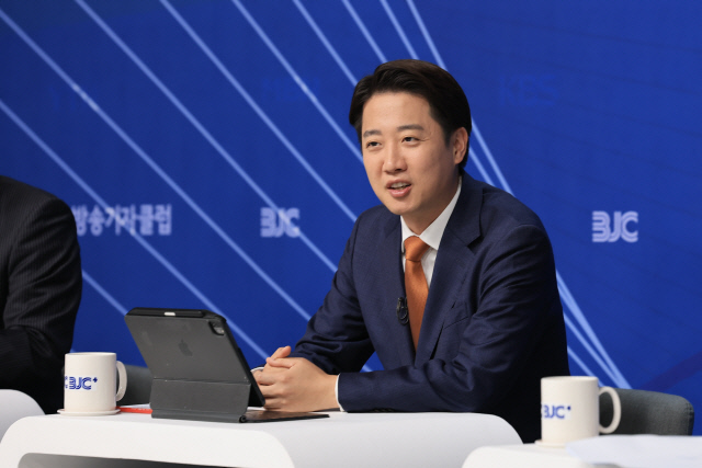 "金 사퇴 빼고 다 해주겠다"…이제 이준석 결단만 남았다