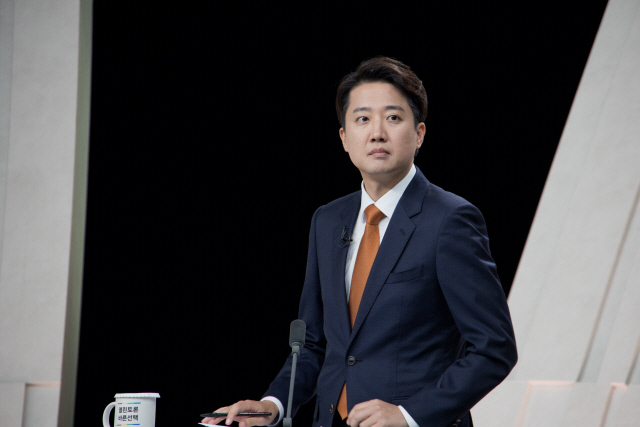 [속보] 이준석 "`여성신체 위해` 글, 이재명 후보의 어떤 허위사실 적시?…고발엔 맞대응"