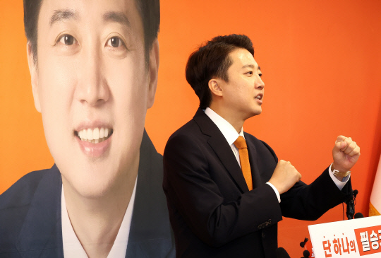 [기획] `젓가락` 논란에 되살아난 단일화 `불씨`… 극적 반전?