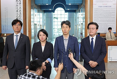 경찰, `리박스쿨` 댓글조작 의혹 수사 착수…"가용자원 총동원"