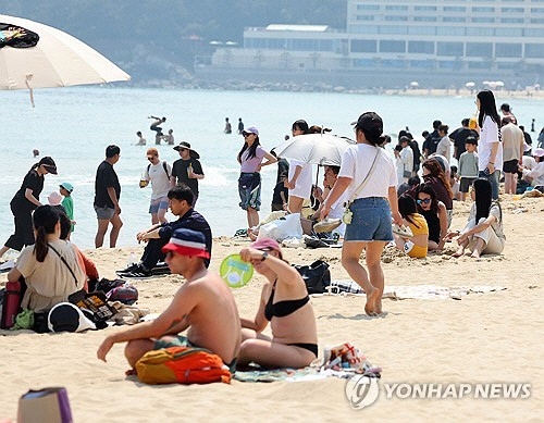 [날씨] 남부지방 중심 전국 대부분 낮 25도 이상…강원 소나기