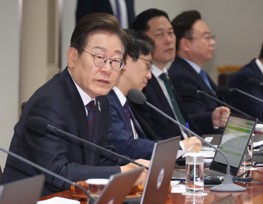 법원, 李대통령 대장동 재판도 무기한 연기…5건 중 3건 멈춰