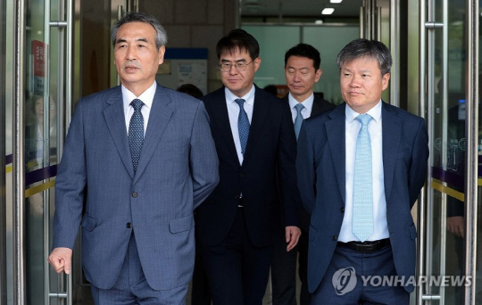 경찰, 윤석열 전 대통령 체포영장 검토…3대 특검 수사 박차